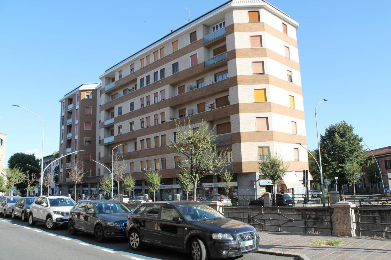 L'Appartamento Della Stazione Di Saronno Eksteriør billede